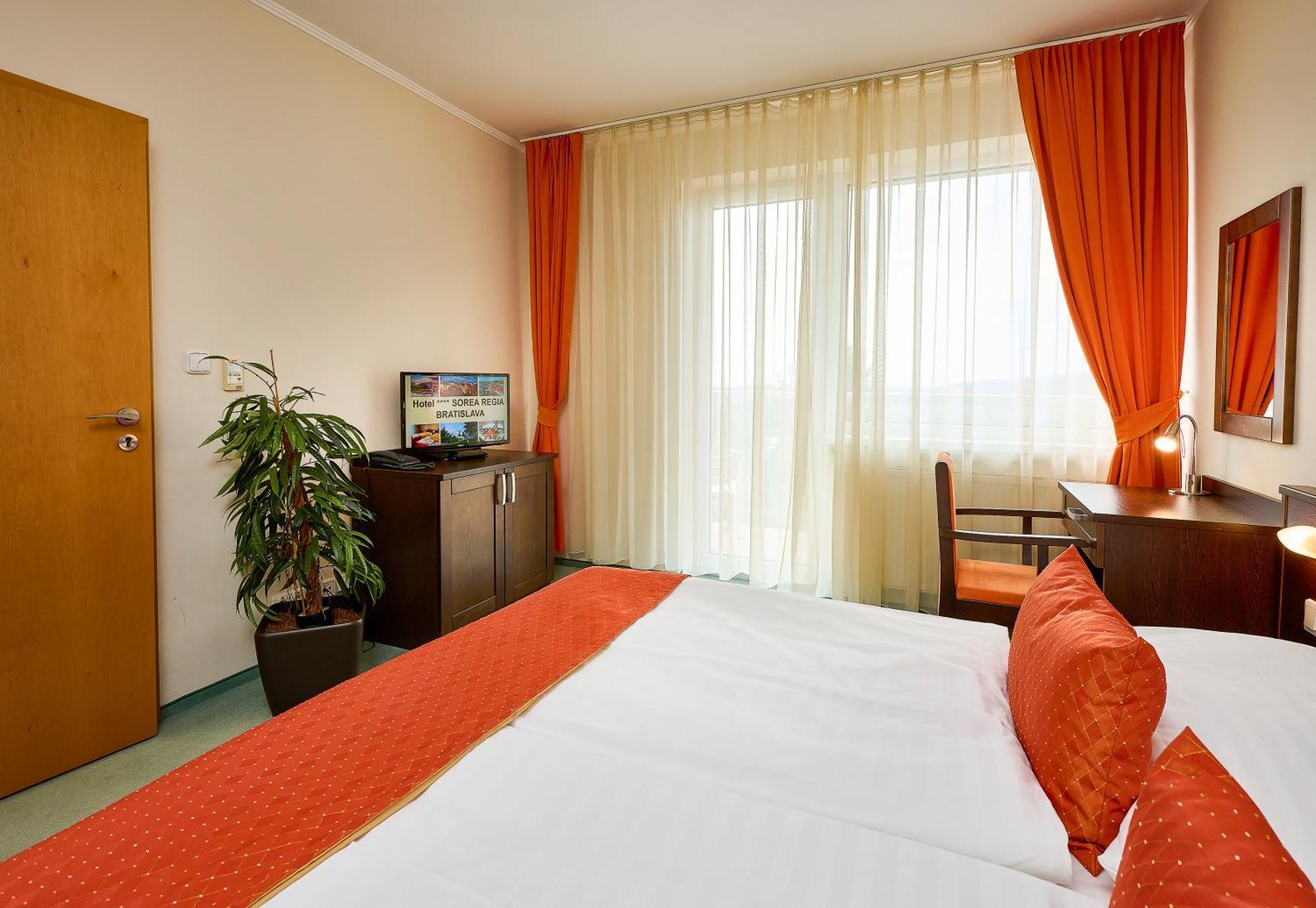 Hotel SOREA REGIA Pressburg Exterior foto