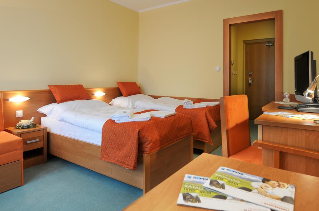 Hotel SOREA REGIA Pressburg Zimmer foto