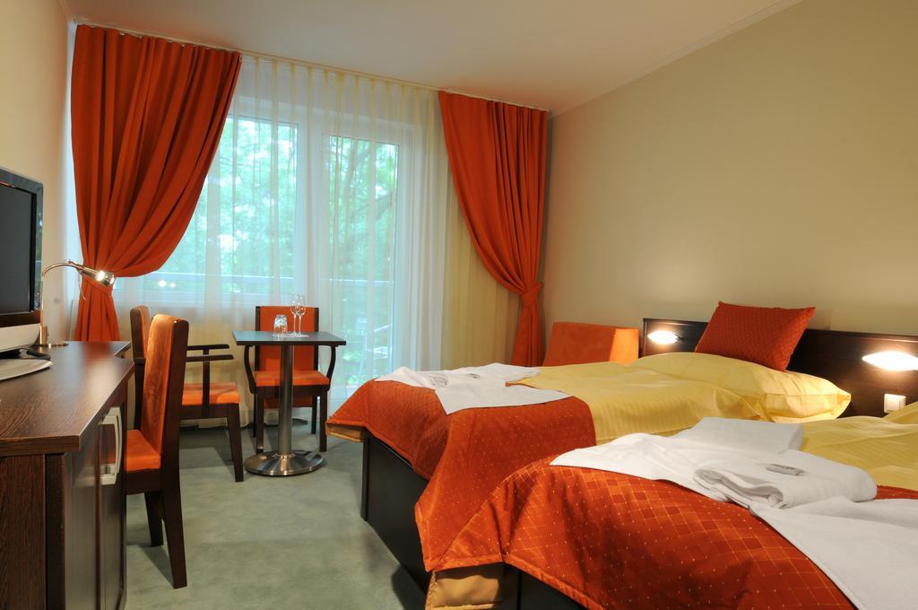 Hotel SOREA REGIA Pressburg Zimmer foto
